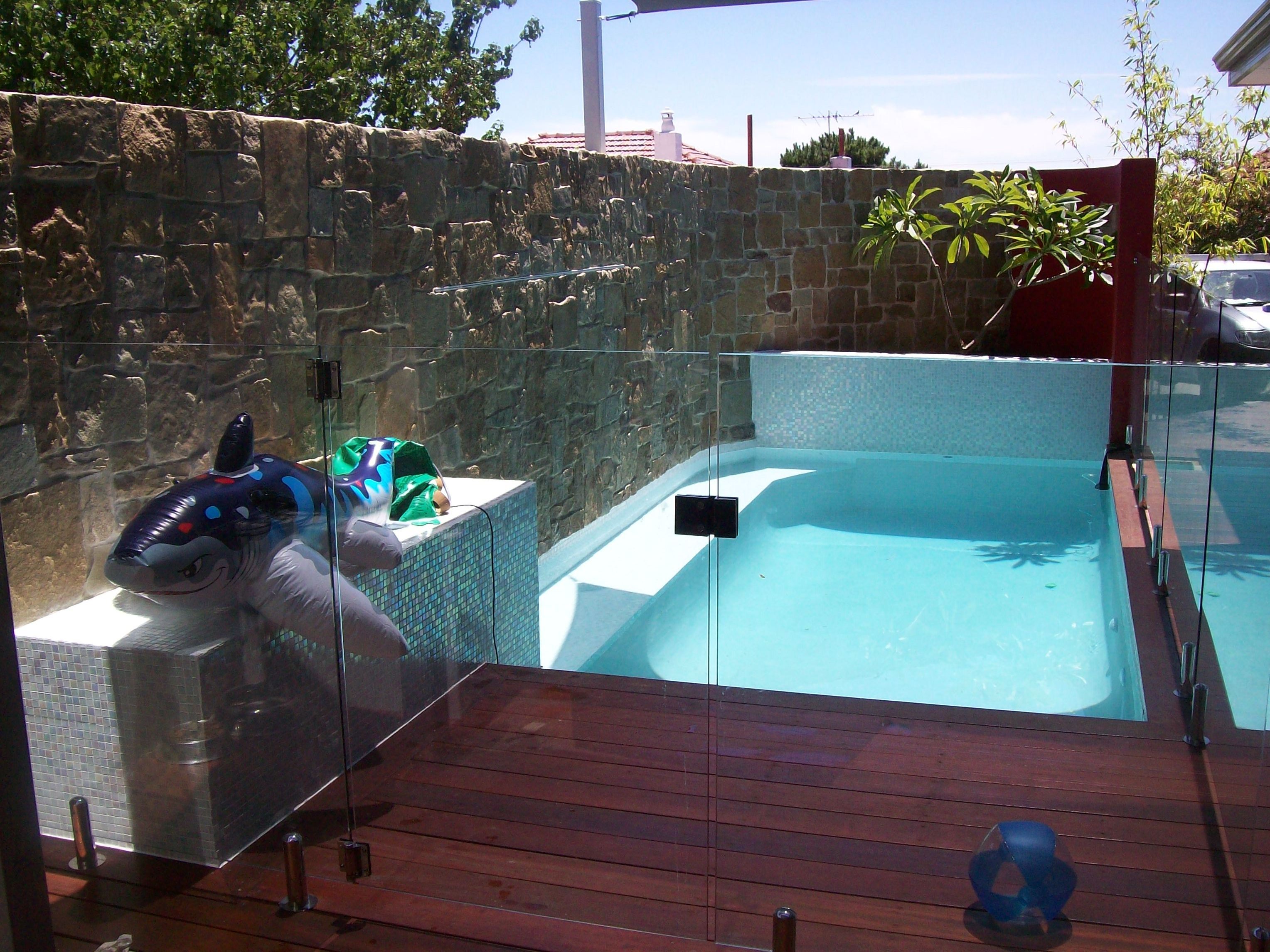 Malibu Pools - 100 0562 jpg